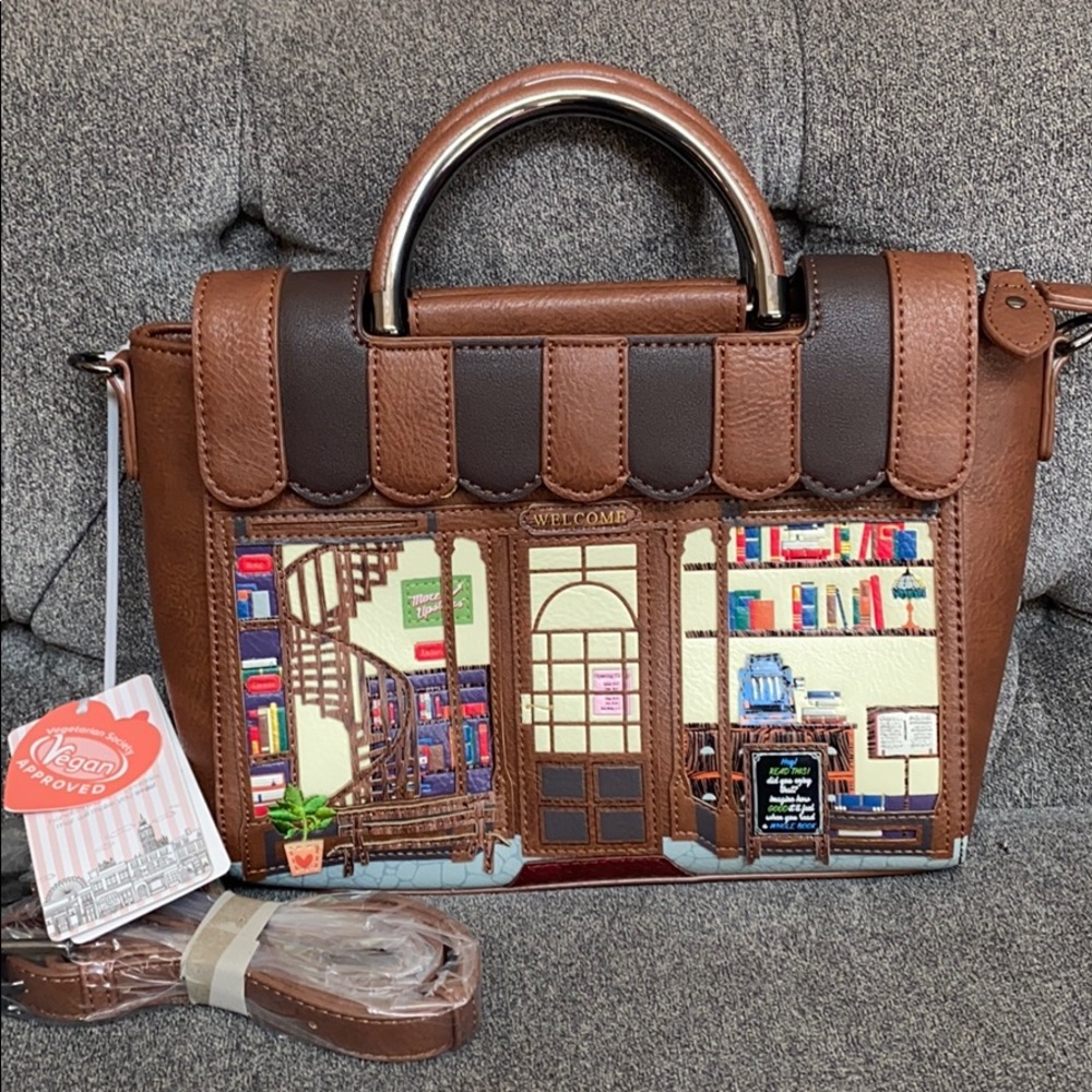 Vendula The Old Book Shop Coffee Vanity Bag